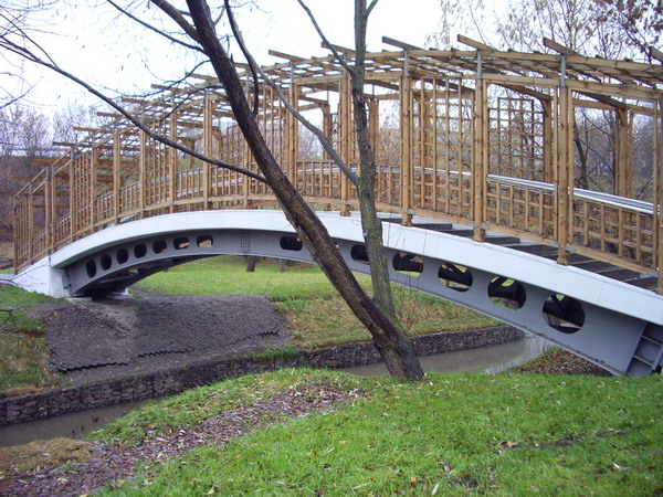 Arched pedestrian bridge in recreation  zone of Likhoborka (bridge 1)